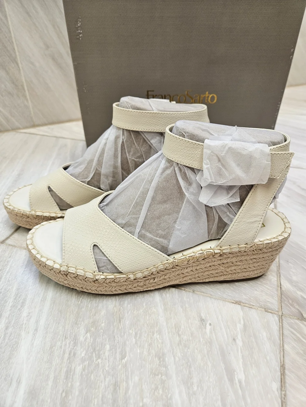 Franco Sarto Cream Espadrille Wedge Sandals with Ankle Strap Size 8...NW